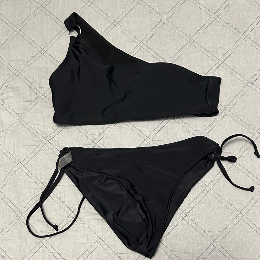 Black One-Shoulder Bikini Set